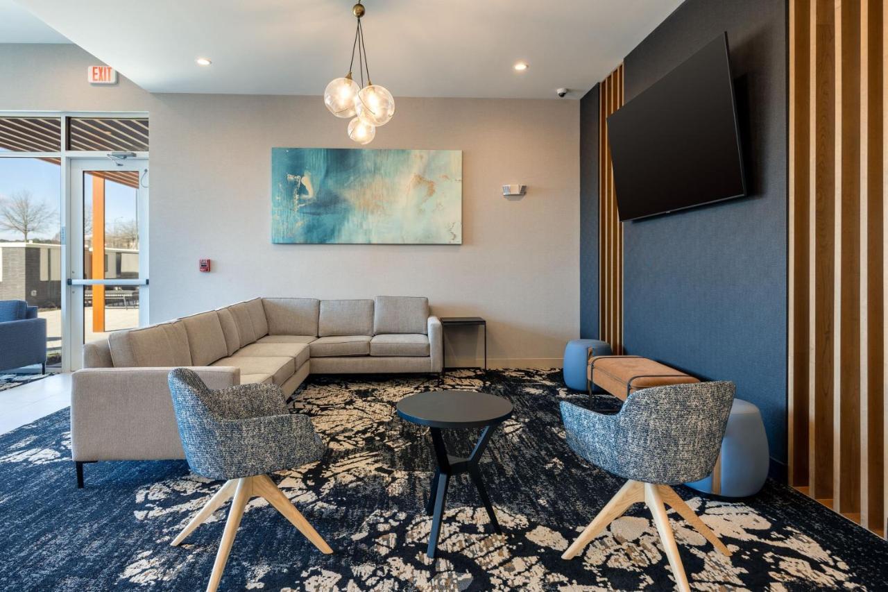 Towneplace Suites By Marriott Canton Riverstone Parkway Exterior photo
